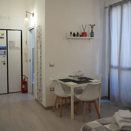 Crispi 78 * Bari